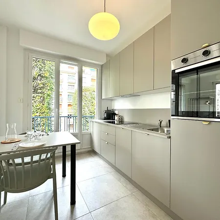 Le City, Centre-ville, Climatisation, Trams Grenoble