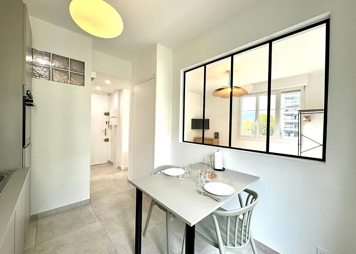 Appartement Le City, Centre-ville, Climatisation, Trams