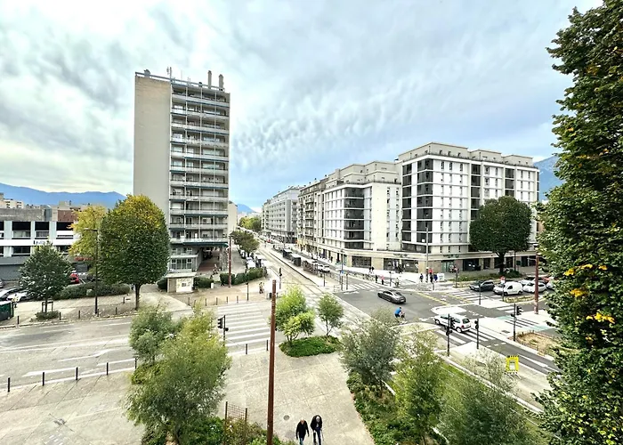 Le City, Centre-ville, Climatisation, Trams Grenoble